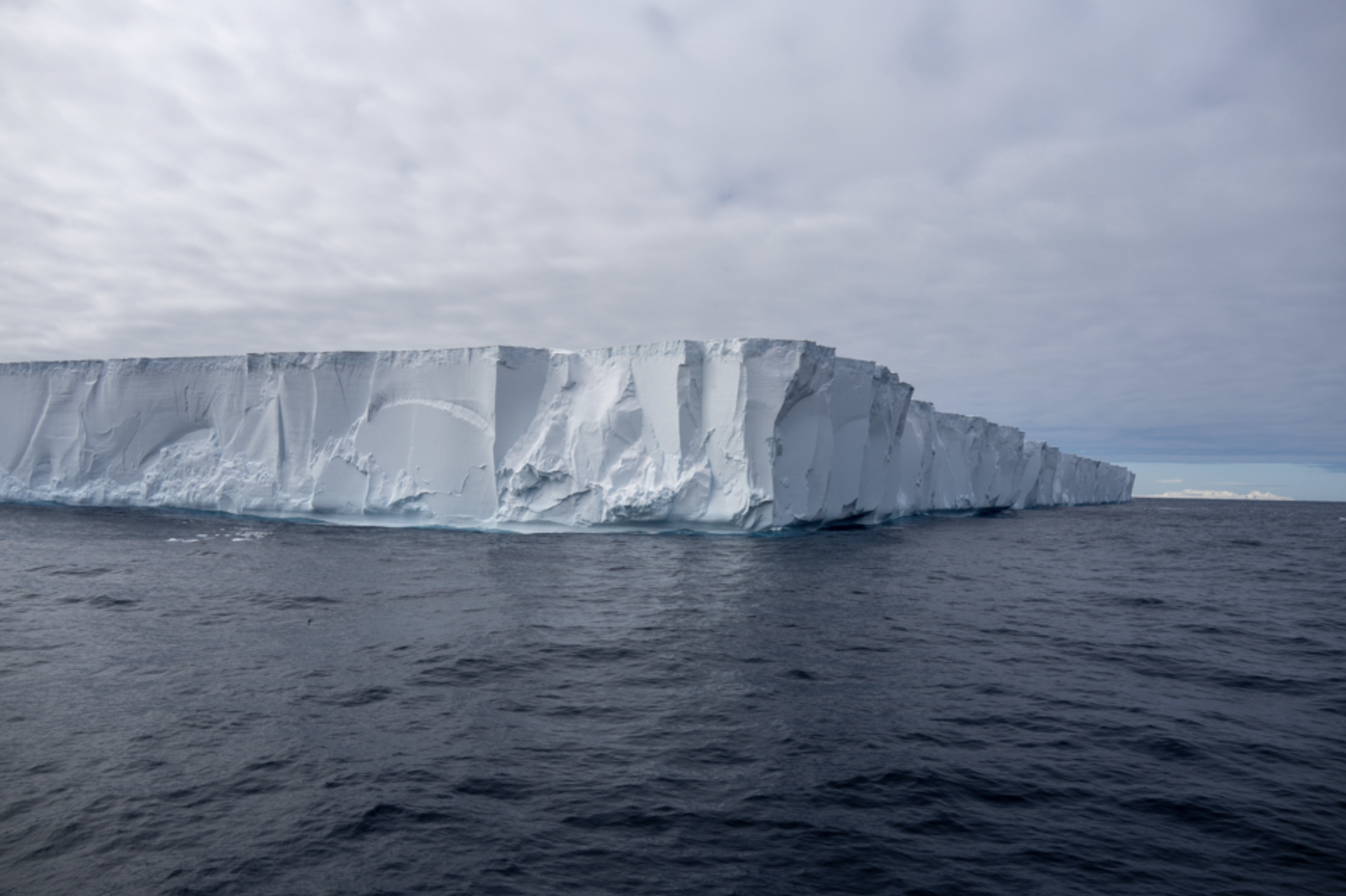 Screenshot 2024-11-12 at 2.37.57 PM Tabular iceberg near Elephant Island