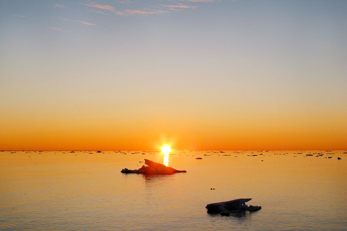 Norway-Svalbard-Ice-Ocean-Sunset