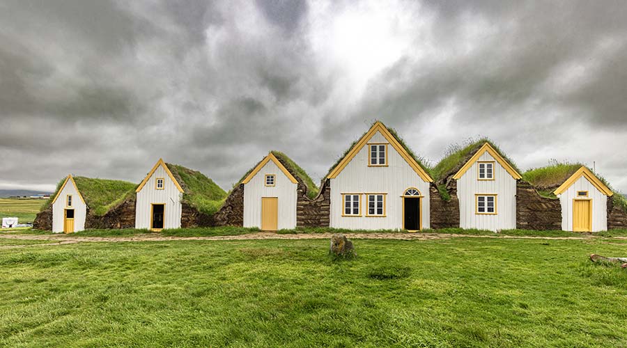 icelandic-turf-houses-short