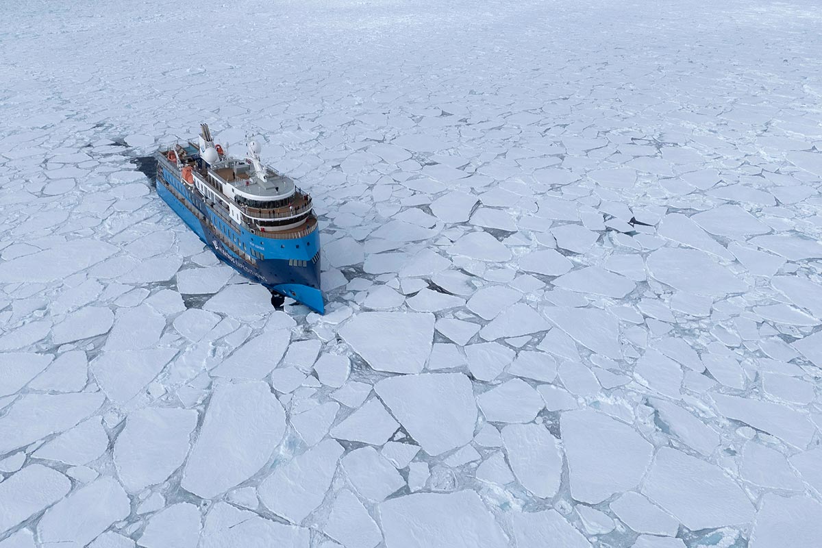 ship-on-ice-svalbard