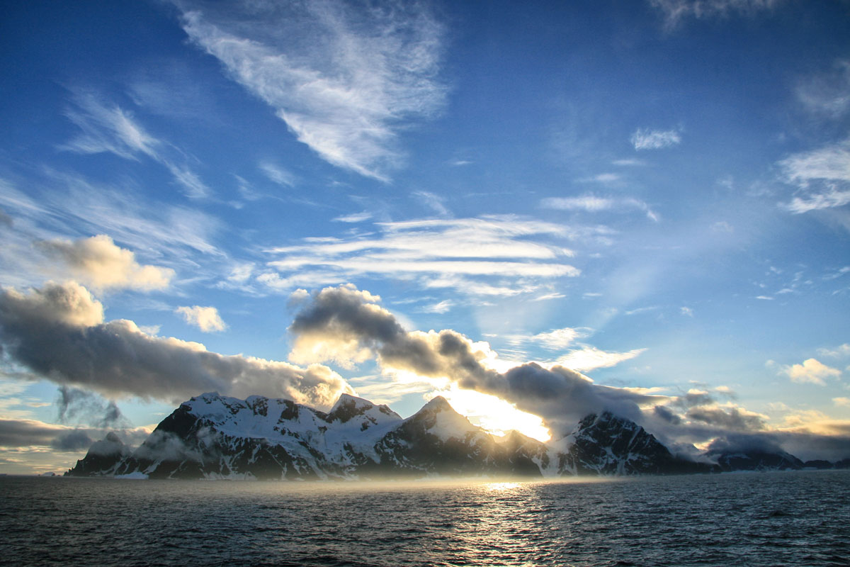 Antarctica_ElephantIsland sun view and snowy rocky mountains at Elephant Island