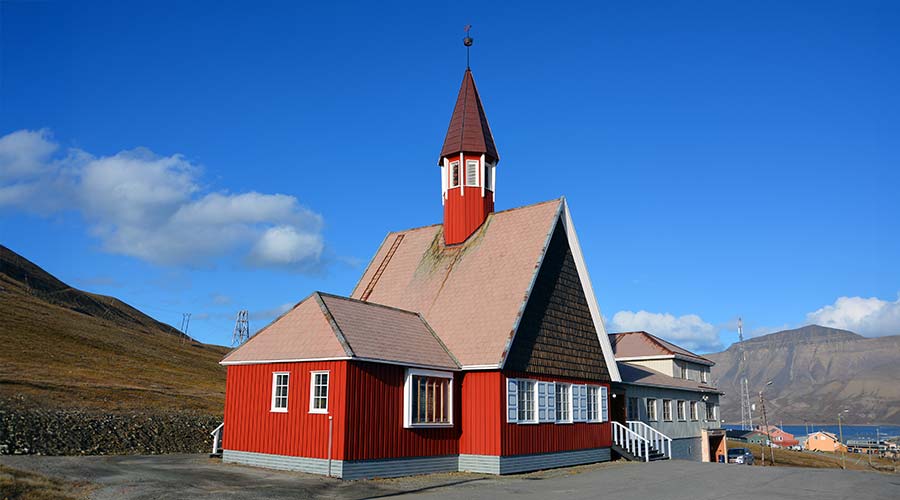 svalbard-church-short